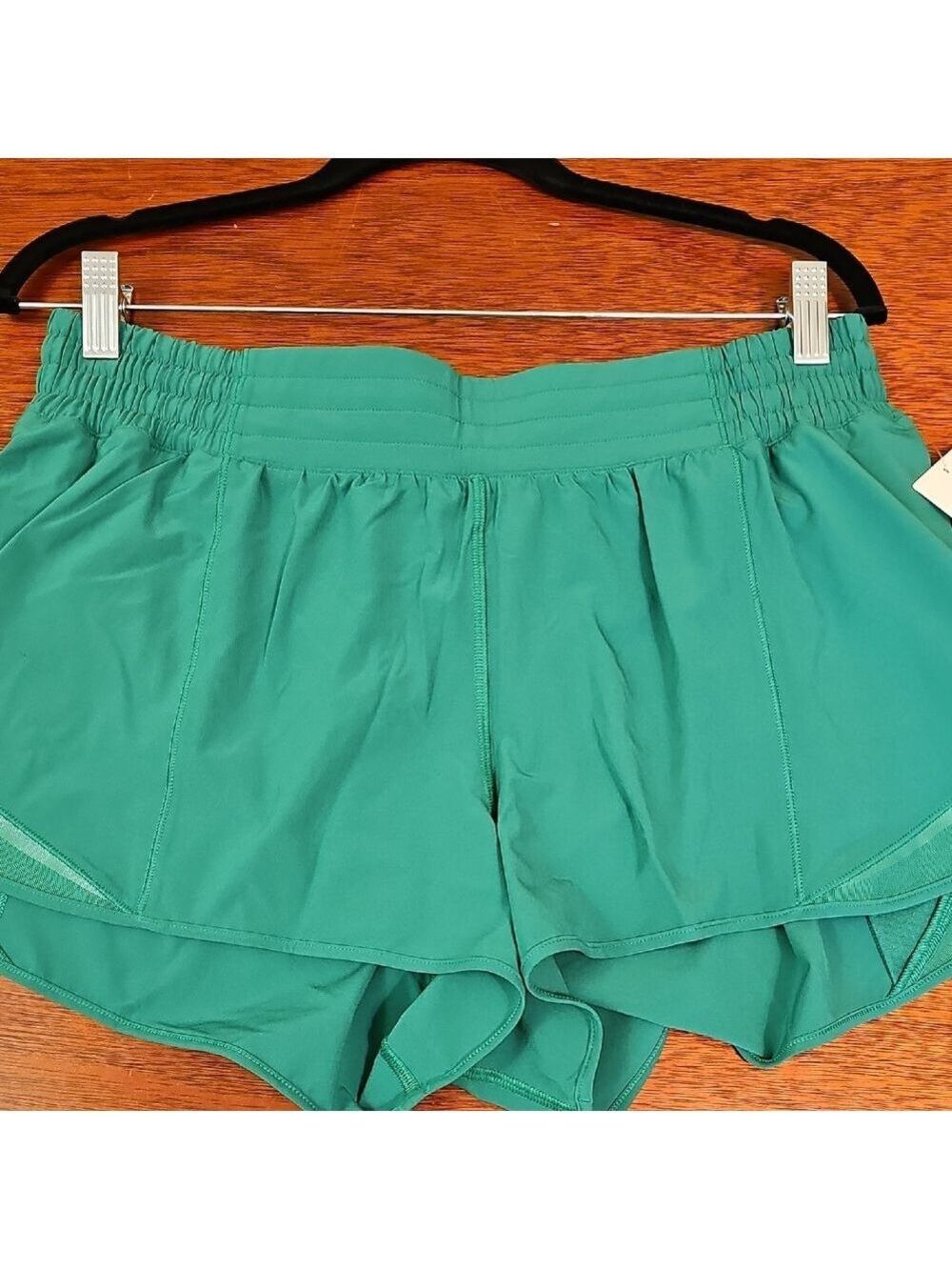 318. NWT Lululemon Hotty Hot Shorts